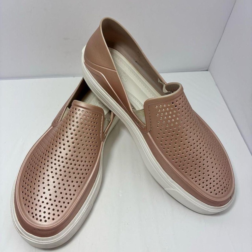 Crocs Women's Citilane Roka Metalic slip on sneaker